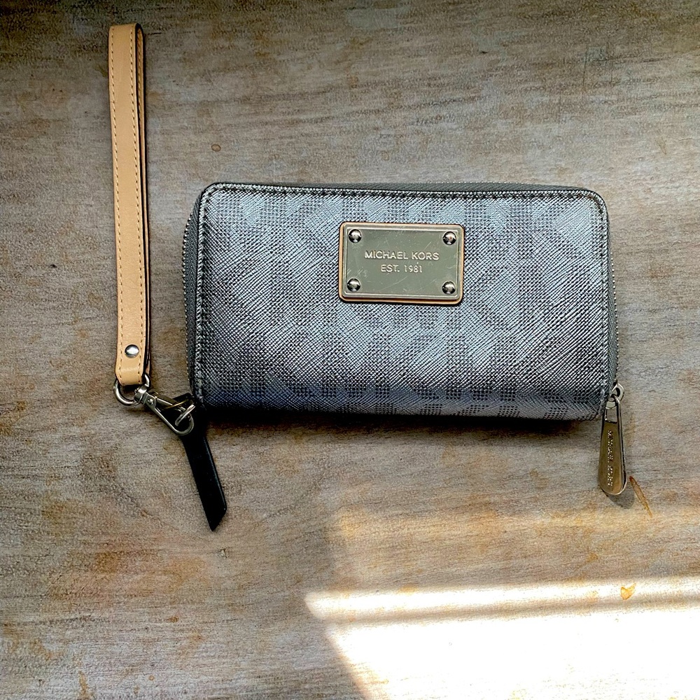 Michael Kors Clutch